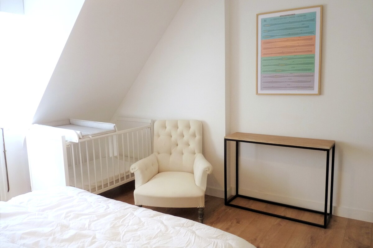 ห้องนอน #2 พร้อมเตียงคู่และเตียงเด็ก