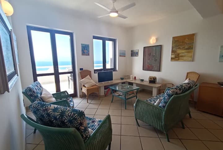 Pilar Guest House - Etna Sea & Sun, Shared Pool - Sicile