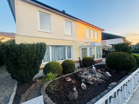 Apartment with conservatory, terrace, washing machine