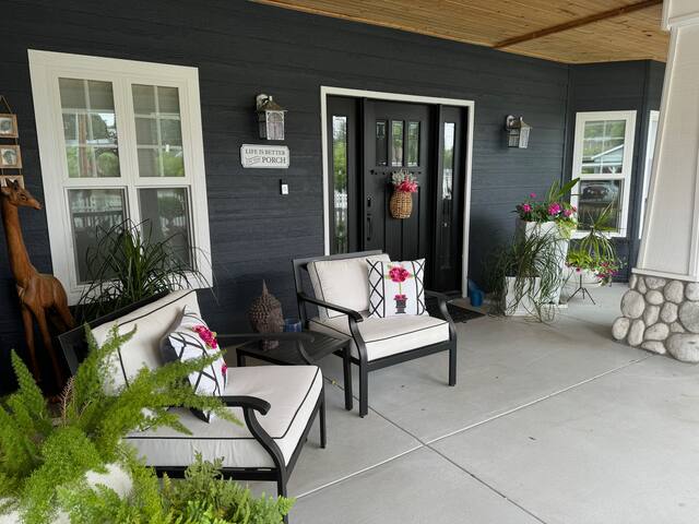 Exquisite 3-Bed Home available gallery image 2