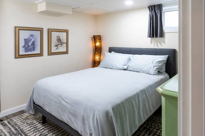 Одморете се на одморот за убавина, на врвот од душекот.  Почувствувајте ги 264-те чаршафи и перници.  Најдобриот сон досега.