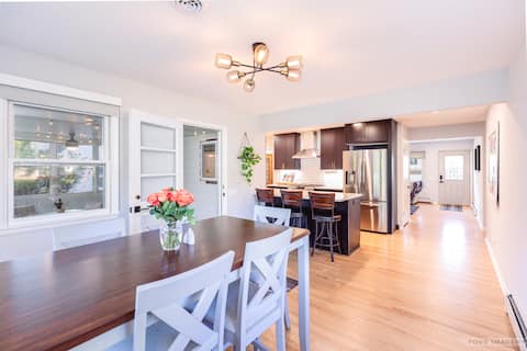 Stylish 3BR Home | Workspace & Relaxing Stay