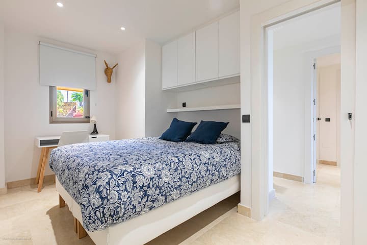 Schlafzimmer 2