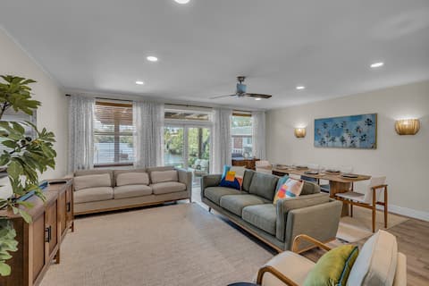 Popular Airbnb listing: 3 BR Lakefront Retreat – 5 Min to Beach in Hollywood