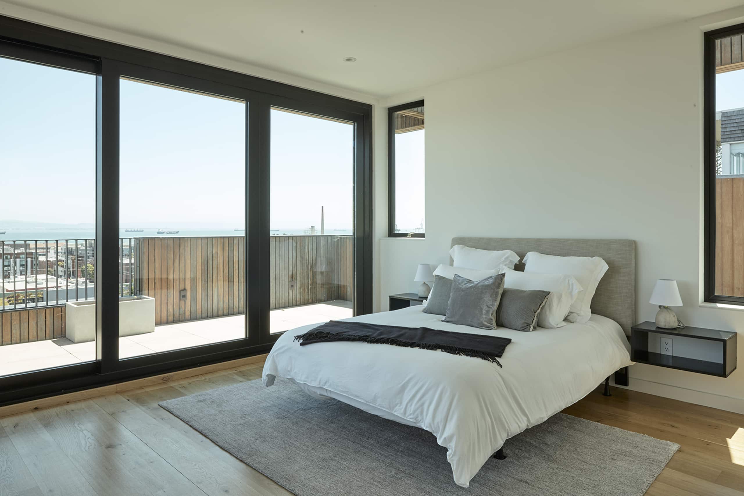 Home in San Francisco · ★4.74 · 2 bedrooms · 2 beds · 2.5 baths - Image 5