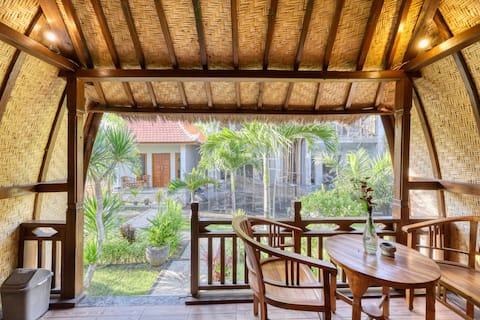 Affordable Wooden Cabin in Nusa Penida
