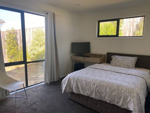 Kyraburt Retreat, Yarra Valley gallery image 2