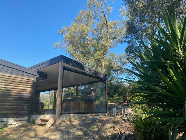 Kyraburt Retreat, Yarra Valley gallery image 3