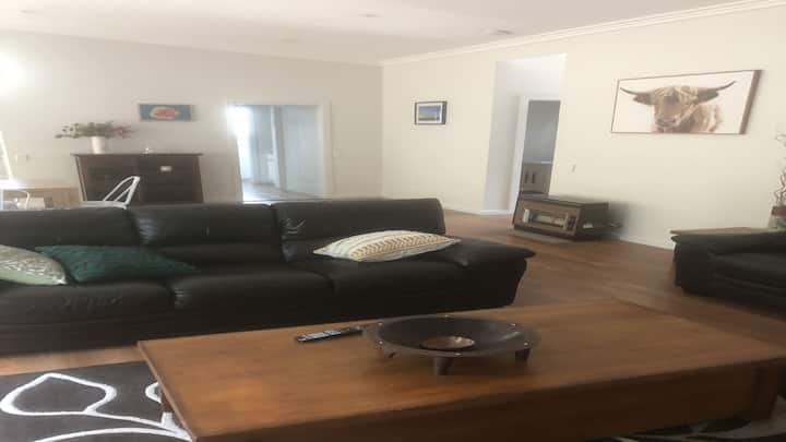 Perfect O'connor - Armidale