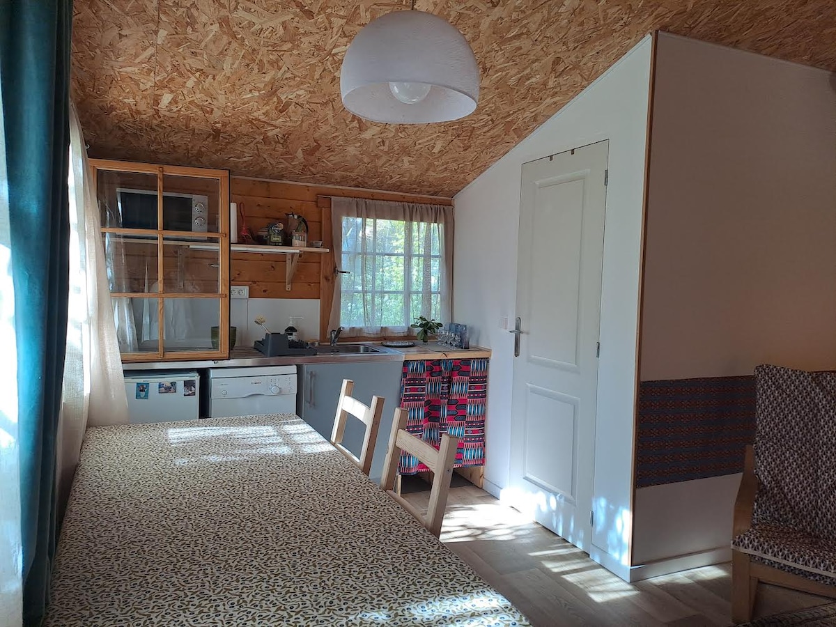 Successful Airbnb property: A cottage in the city in Montpellier