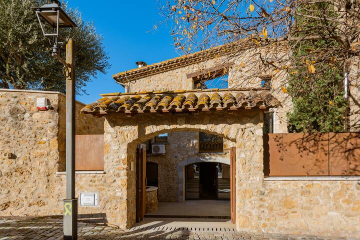 Lujosa Villa con Vistas y Piscina infinita gallery image 4