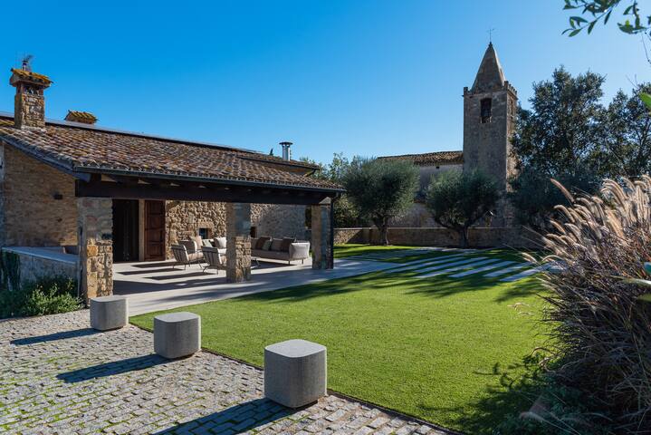 Lujosa Villa con Vistas y Piscina infinita gallery image 5