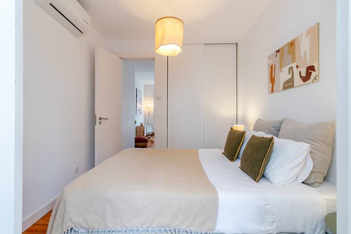 Cozy Alfama Terrace Retreat in Lisbon gallery image 5