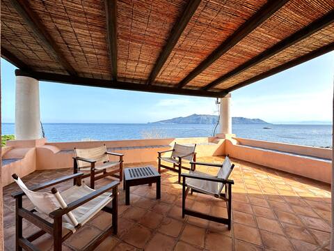 Beautiful Villa "Casa Rosada" a stone's throw from the sea