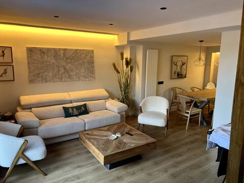 Anuncio de Airbnb popular: Duplex with garden, at the foot of the slopes en Benasque/Benás