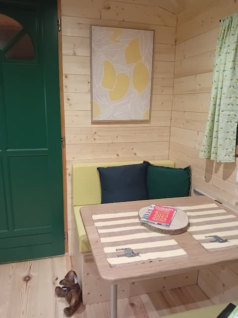 Annonce Airbnb populaire: Trailer: La Bonbonnière à Gruissan