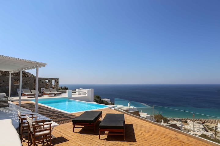 Villa with Private Pool in Mykonos, Elia beach
