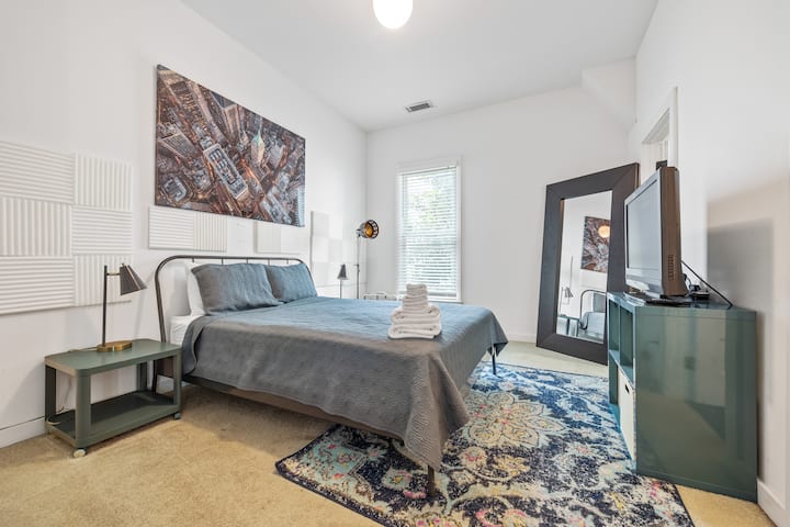 Master bedroom features a Queen-sized bed
