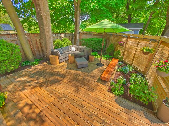 Charming Urban Retreat Midtown gallery image 2