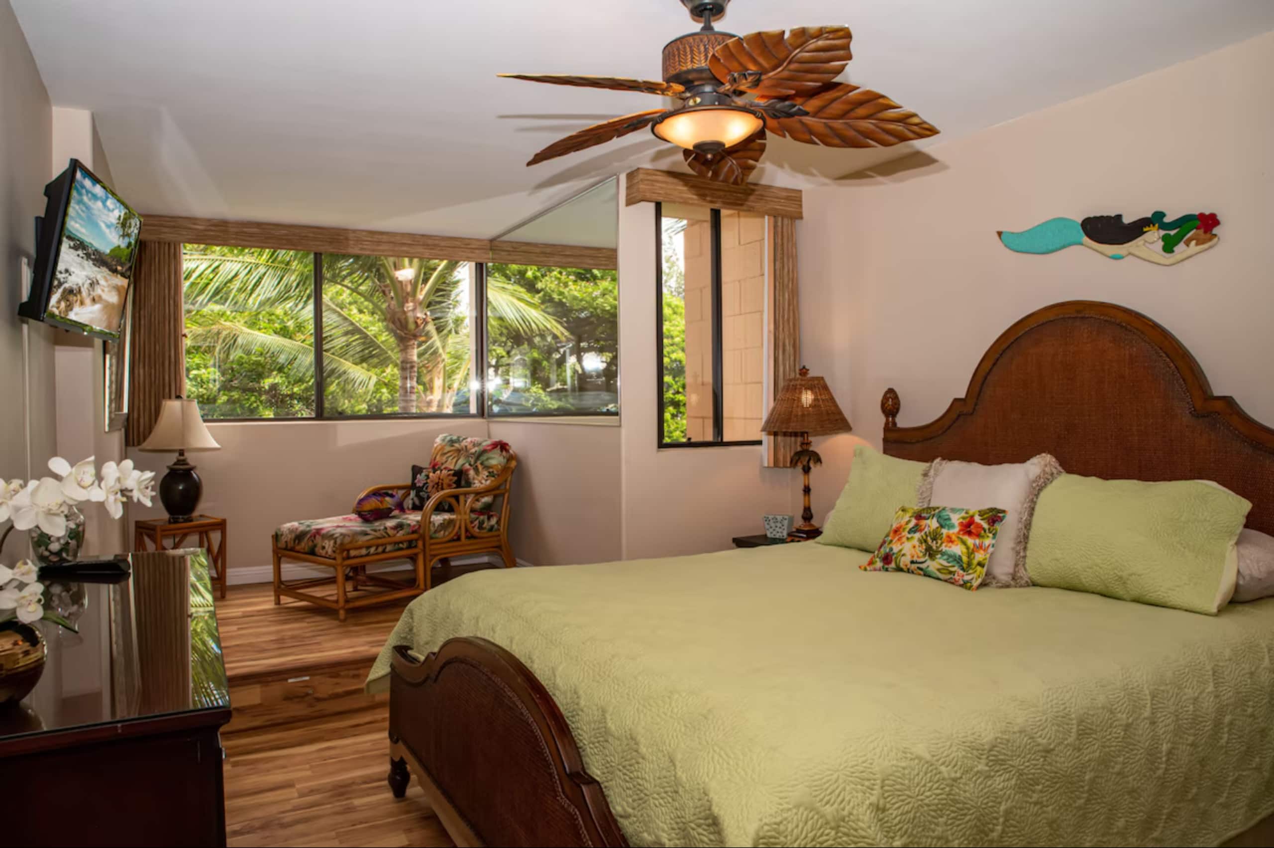 Condo in Kihei · ★4.91 · 1 bedroom · 2 beds · 1 private bath - Image 11