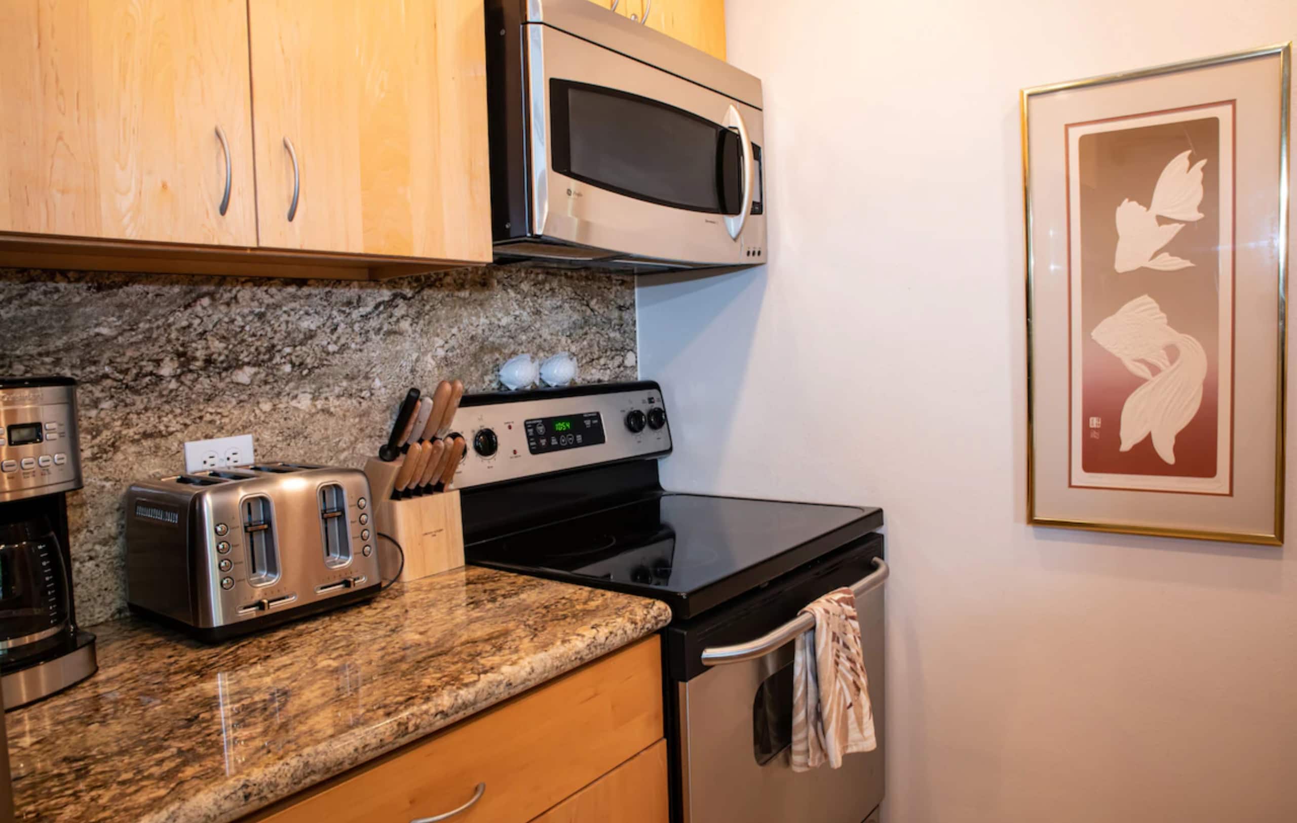 Condo in Kihei · ★4.91 · 1 bedroom · 2 beds · 1 private bath - Image 8