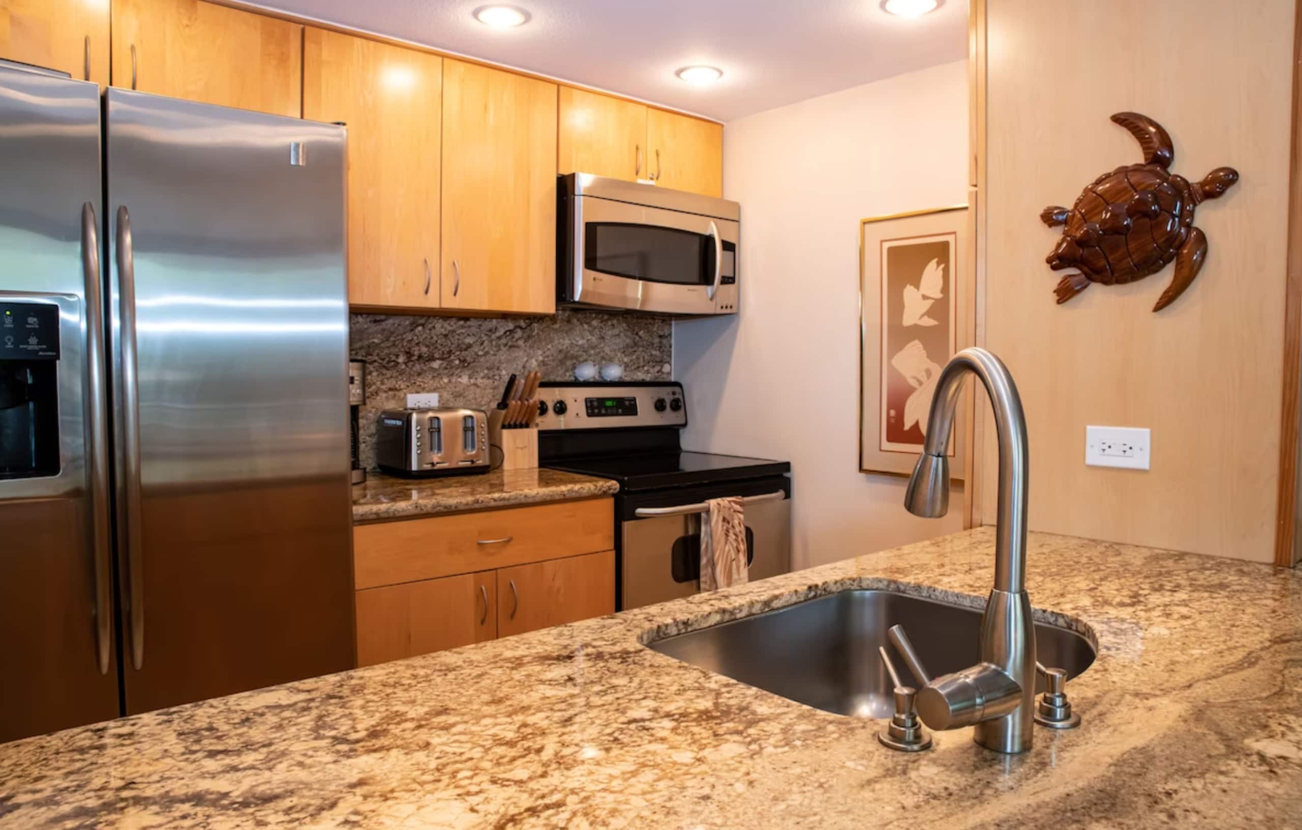 Condo in Kihei · ★4.91 · 1 bedroom · 2 beds · 1 private bath - Image 10