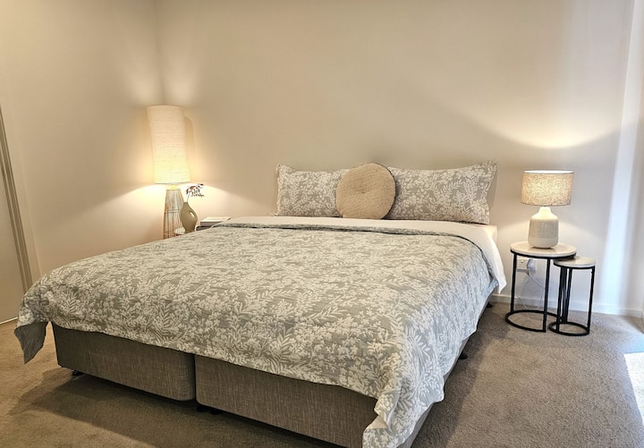 Master bedroom - The master bedroom is on the main floor, so its accessible to the main living area. The main bedroom is equip with a king size bed on a very comfortable bed. It has plenty of cupboard space as well as its own ensuite bathroom. 