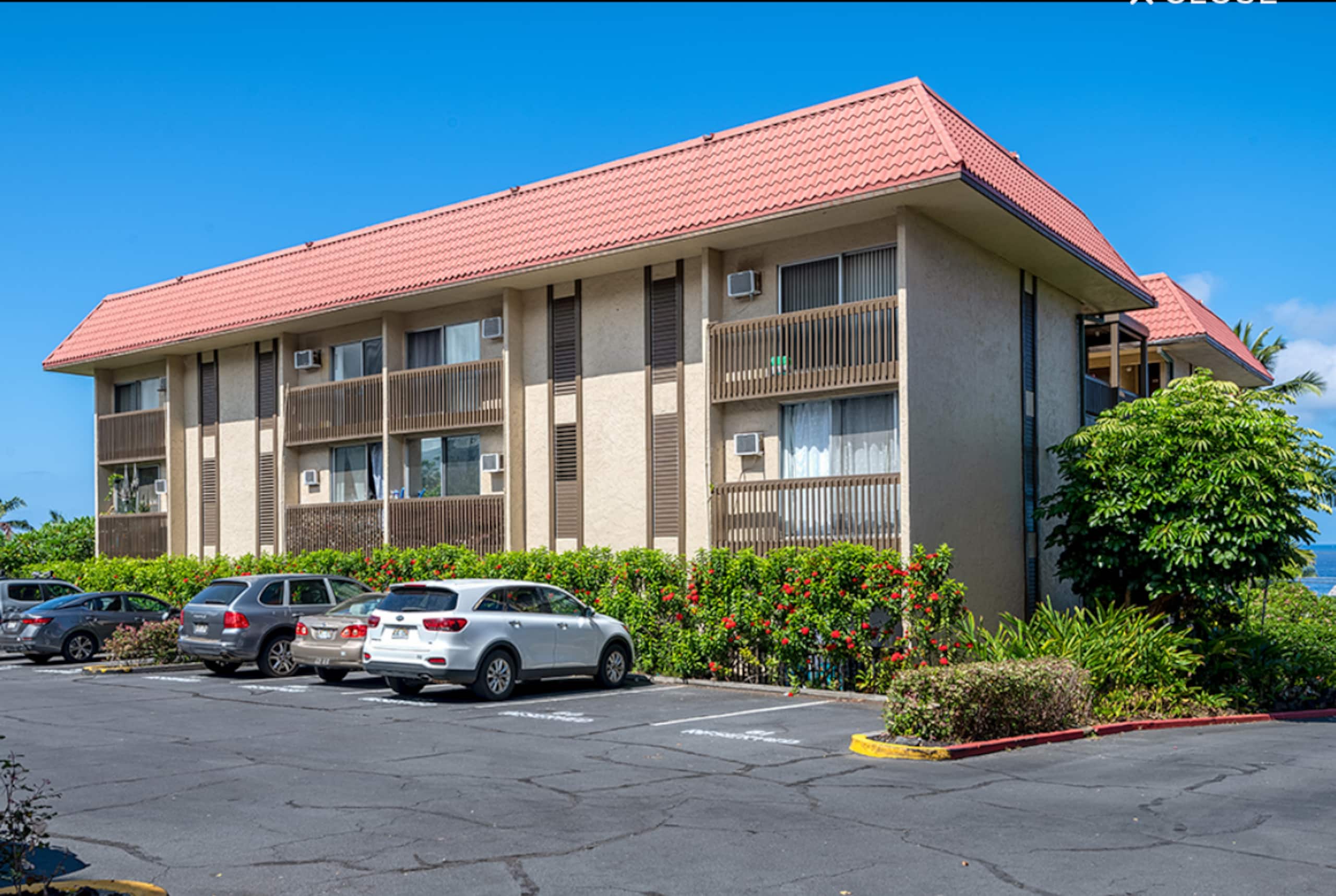 Condo in Kailua-Kona · ★4.84 · 1 bedroom · 2 beds · 1 private bath - Image 21