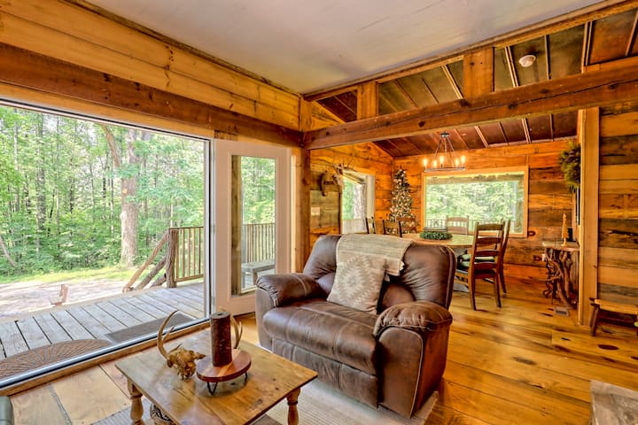 Judge's Mountain Cabin
New Listing
Walk To Clayton - Clayton, GA