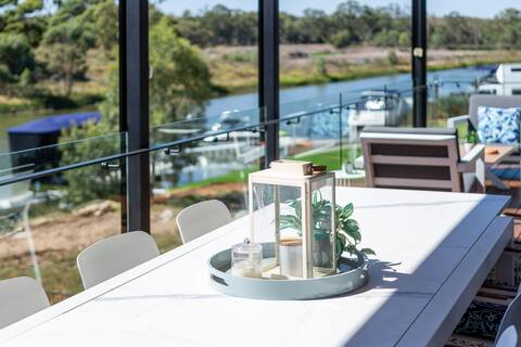 Riverside Bliss - 30 Marina Way, Mannum Waters