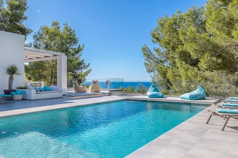 Dream escape villa - amazing sea and sunset views