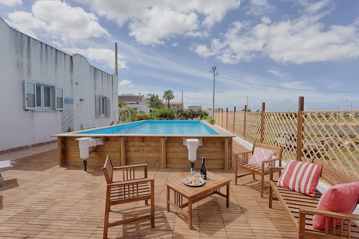 Entire home with 2 bedrooms in Trapani - Dreamy Apartment with Veranda, Pool and Parking