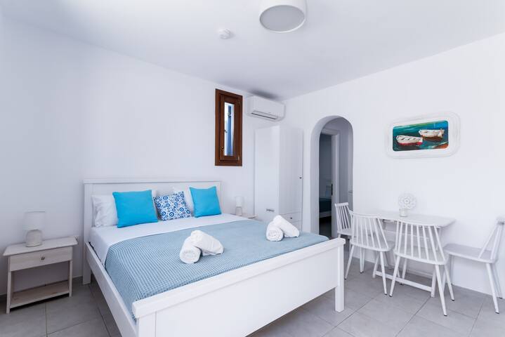 Olive Tree Maisonette Mykonos Town Villa gallery image 5