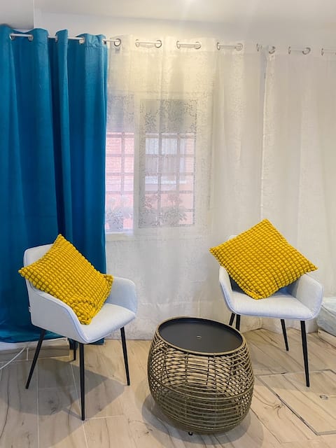 Top performing Airbnb: Stylish apartment in Lagunillas
