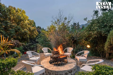 5BR w/Lawn, BBQ & Bonfire-House of Hive @ Nainital