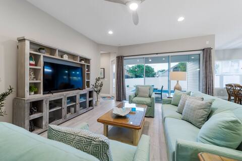 Successful Airbnb property: Sea la Vie ~ New Property ~ Ocean Views ~ Pool in Vilano Beach