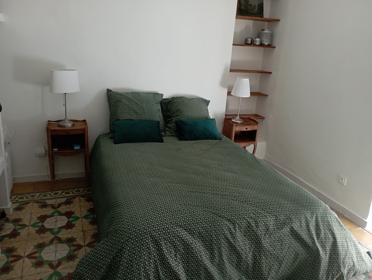 საძინებელი 3