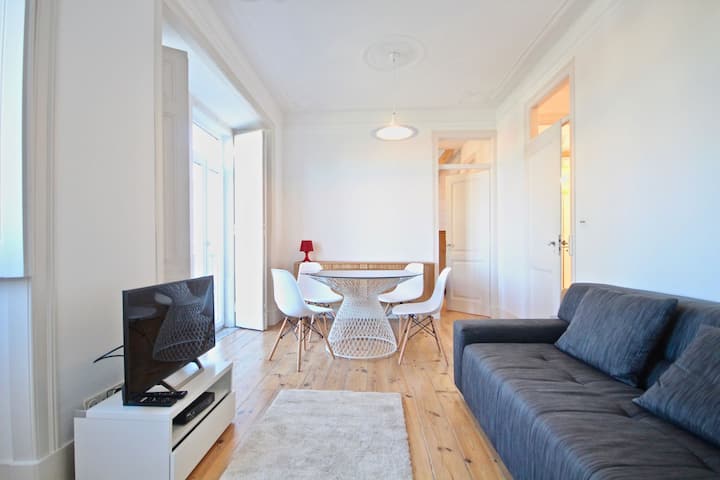 Bluebell Duplex Apartment, Anjos, Lisbon - Lisbon