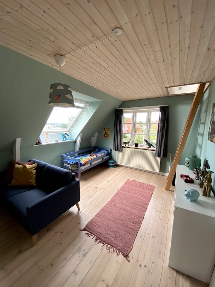 საძინებელი 2