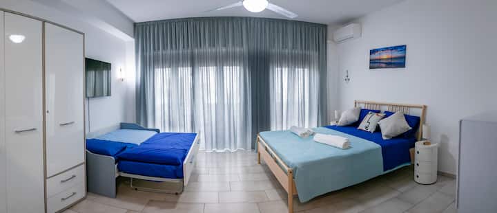 ריהוט ל -4 אנשים