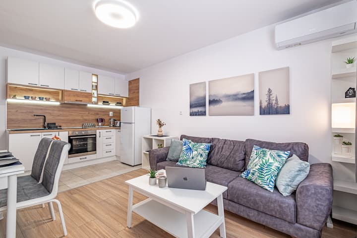 Cozy Central Apartment Varna + Parking - Varna
