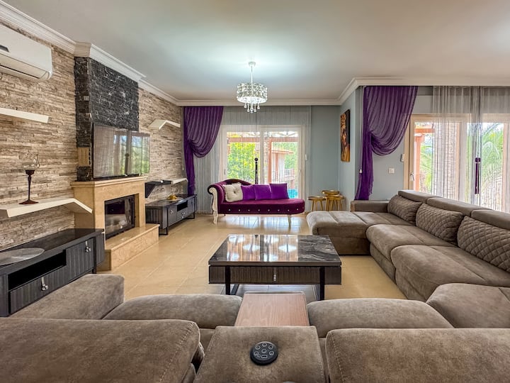 Villa Familiale Avec Piscine Privée & Cheminée - Davutlar