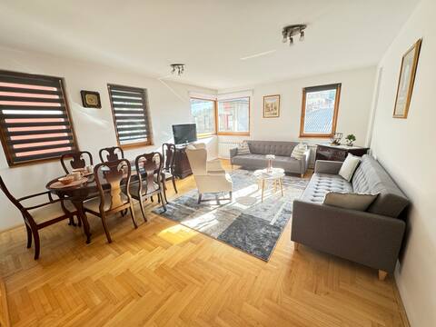 2BDR, 80m2 in private Villa, old Town, parking
