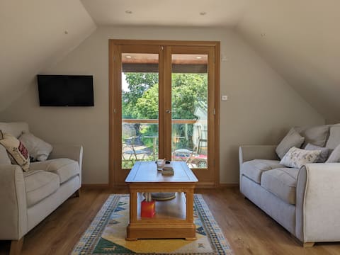 Successful Airbnb property: The Barn at West Buckland in Gravesham