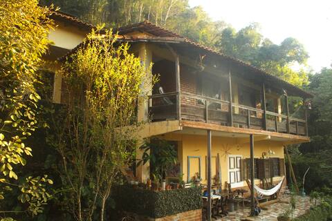 Studio-House in Serra das Araras