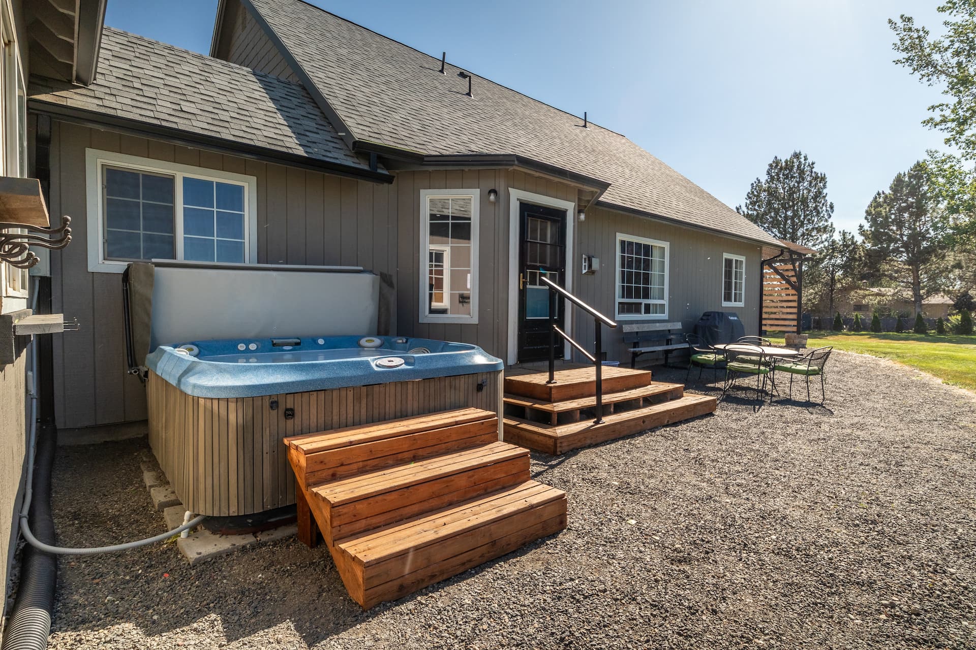 Spacious Family Home with Hot Tub