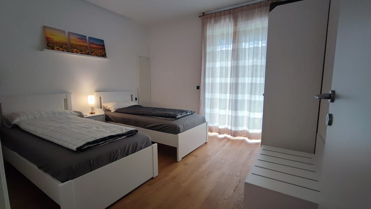 Chumba cha watu wawili chenye ufikiaji wa bustani