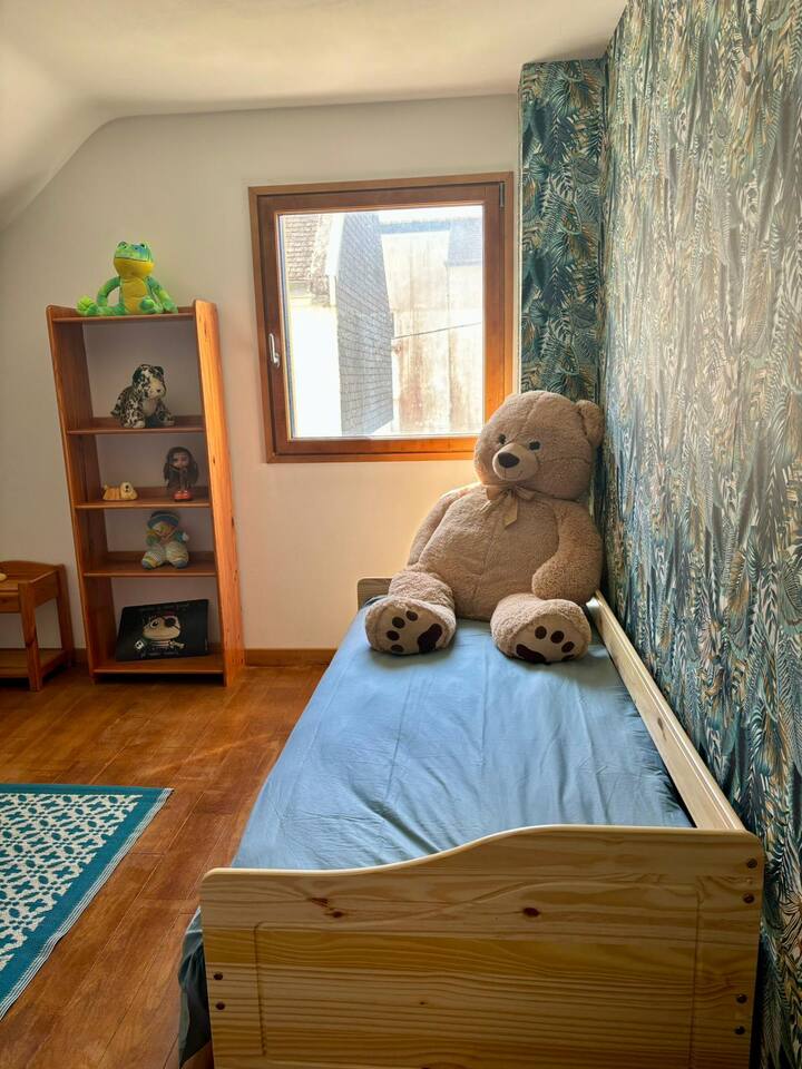 Dječja soba s 3 kreveta