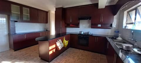 Manzini Rest Craddle, Madonsa