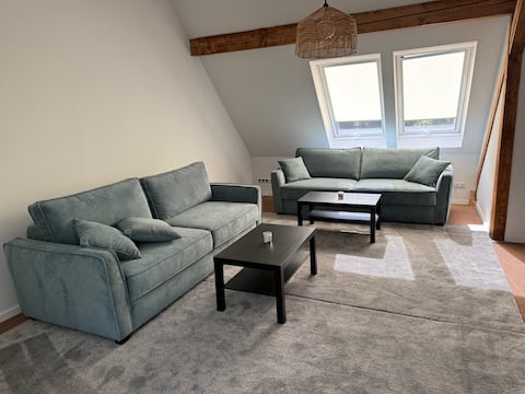 Beliebte Airbnb-Anzeige: Beautiful attic apartment with air conditioning in Dortmund